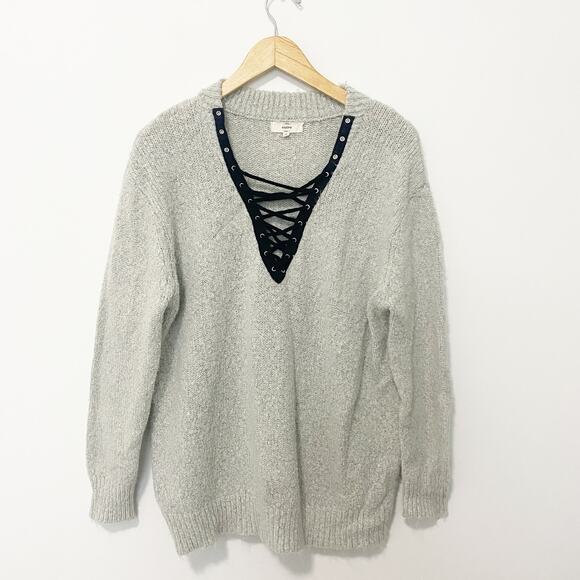 Entro Gray Fuzzy Lace Up Sweater Size Medium - Picture 1 of 4